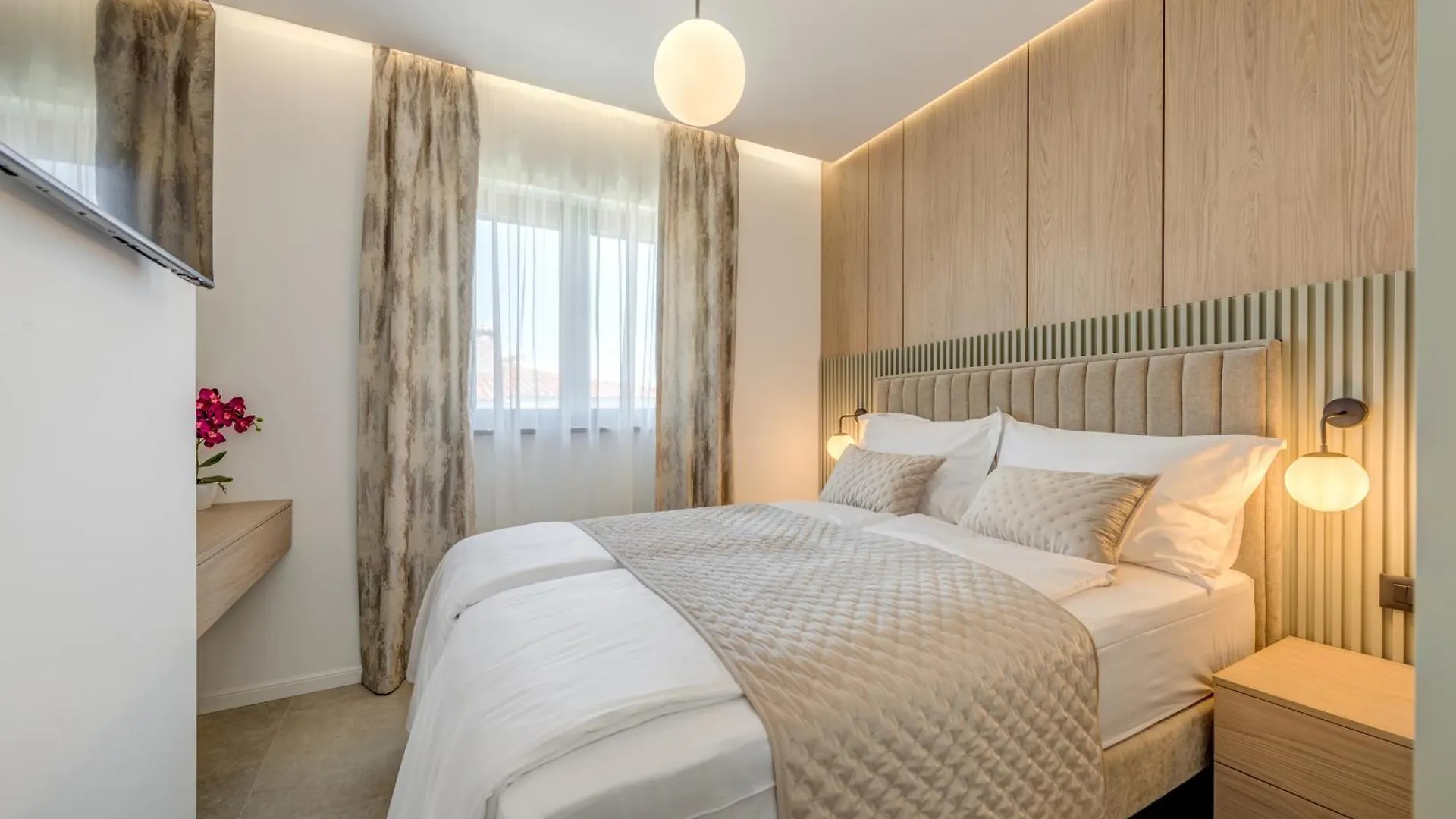 Villa Trixie - Green Garden Villas 트로기르