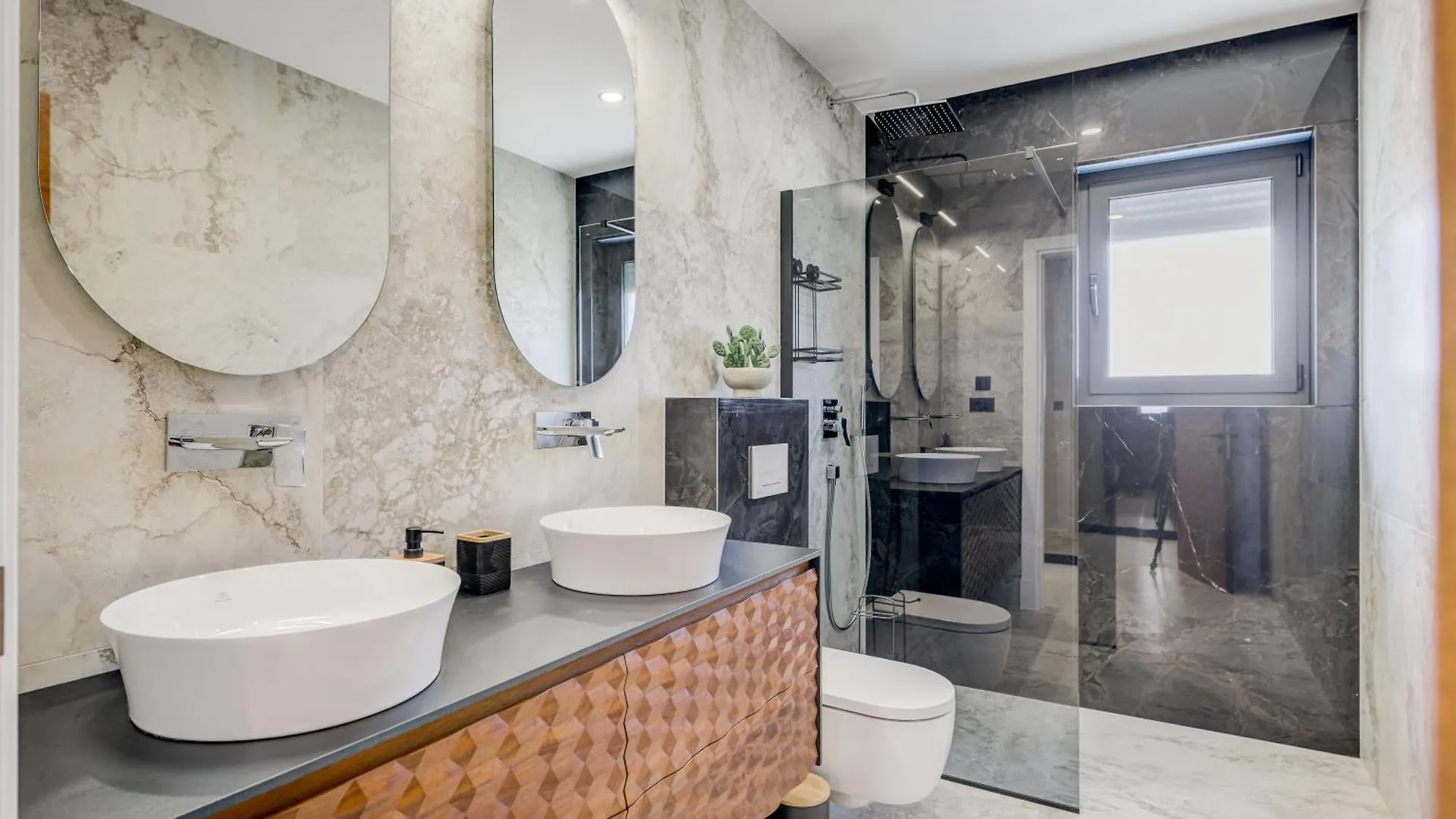 Villa Trixie - Green Garden Villas 트로기르