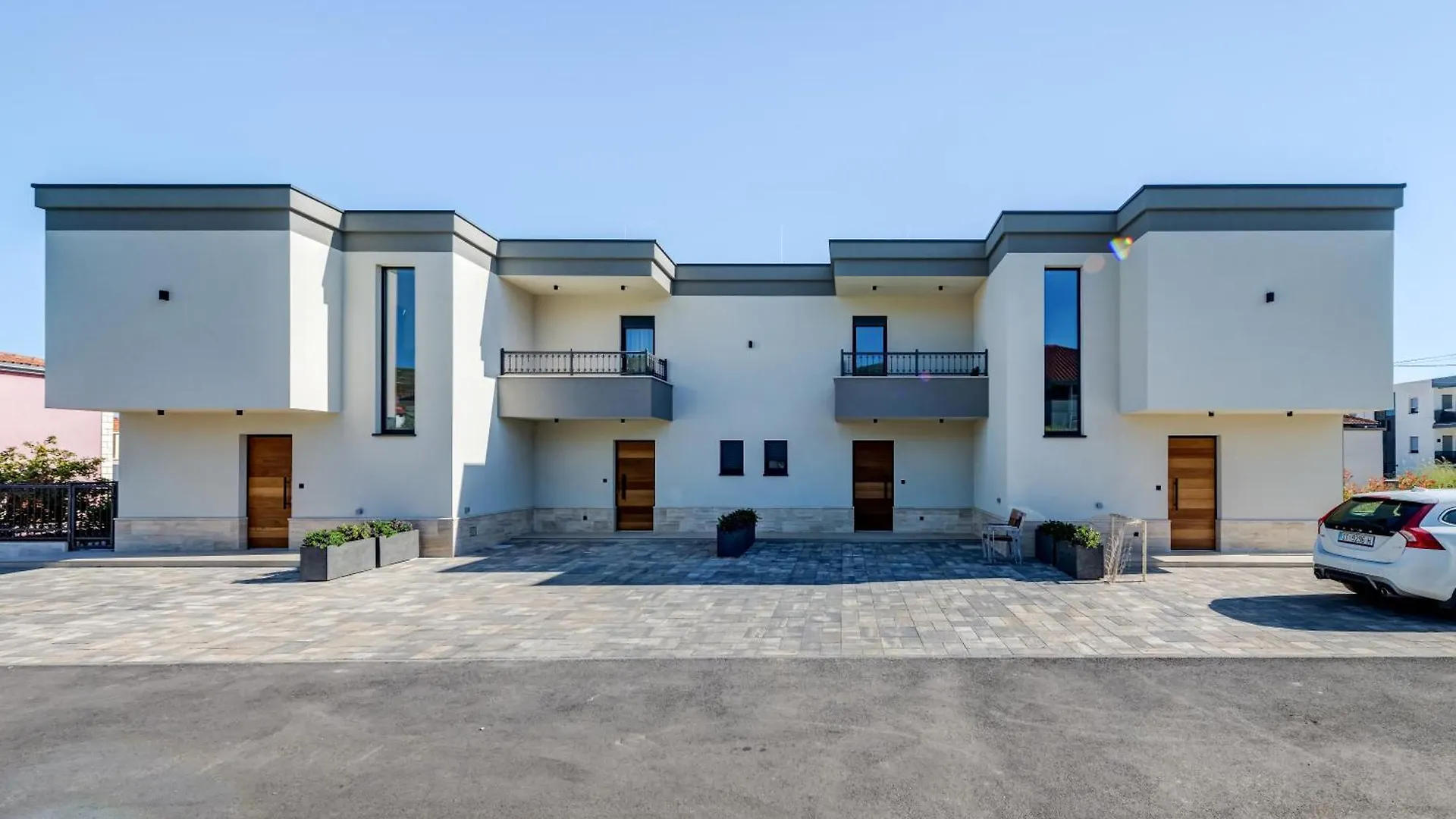 Villa Trixie - Green Garden Villas 트로기르